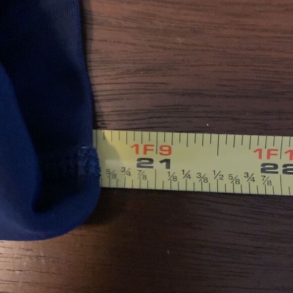 Did to pit 20 1/2 inches length is 28 and shoulder to bottom 9/1 - Picture 6 of 7